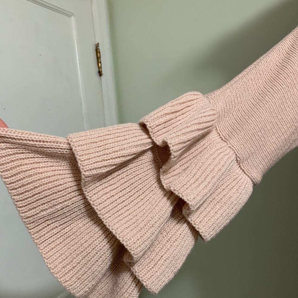Pink sweater - Picture 3 of 3